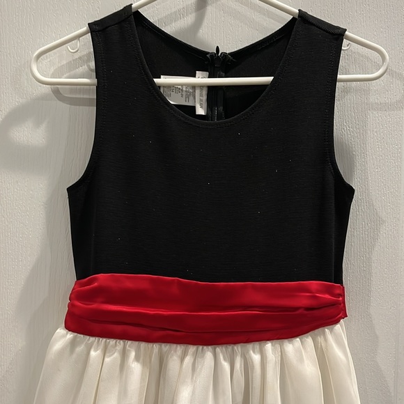 Big Girls Holiday Dress - Picture 4 of 5